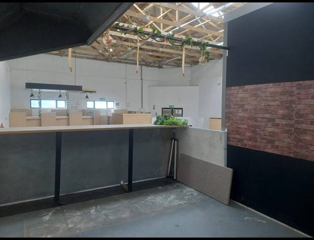 INDUSTRIAL PROPERTY TO RENT IN SIDWELL